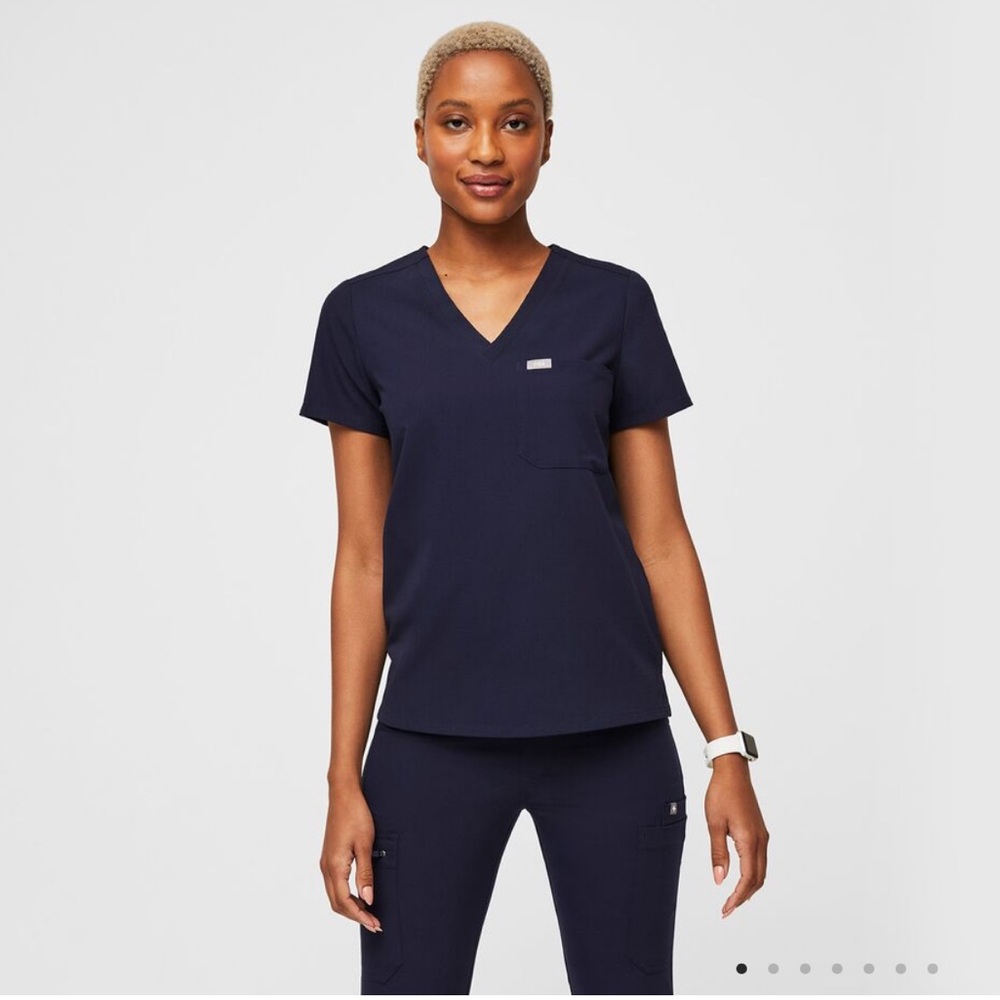 Figs Catarina One-Pocket Scrub Top